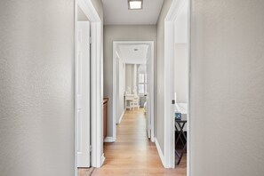 House | 4 bedrooms, Internet