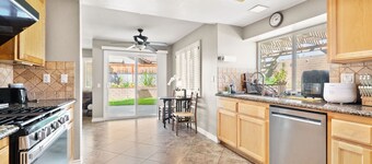 Near ONT Spacious 4BR Family Retreat Safe Area