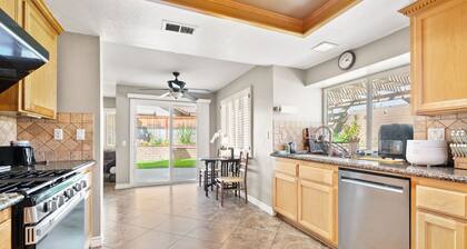 Near ONT Spacious 4BR Family Retreat Safe Area