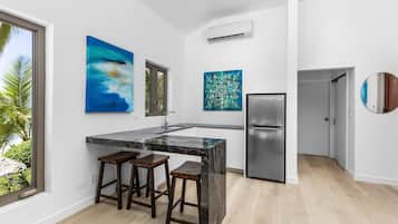 House | 5 bedrooms, Internet
