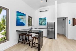 House | 5 bedrooms, Internet