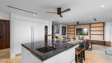 Rumah | 5 kamar tidur dan internet