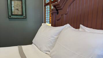 1 slaapkamer, een bureau, gratis wifi, beddengoed