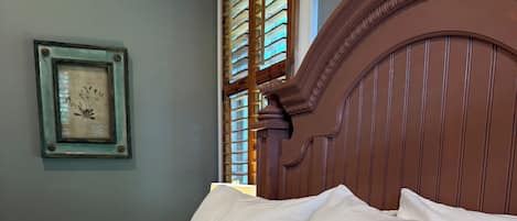 1 habitación, escritorio, wifi gratis y ropa de cama