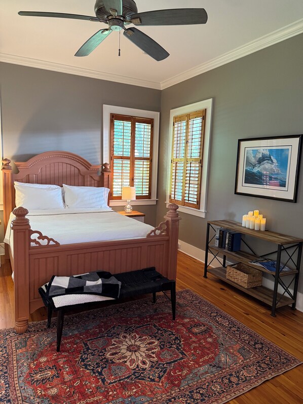 1 bedroom, desk, free WiFi, bed sheets