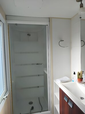 Unclassified image, 4 of 14, button