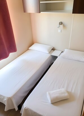 3 dormitorios, tabla de planchar con plancha, wifi y ropa de cama