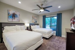 6 habitaciones, tabla de planchar con plancha y cuna de viaje 