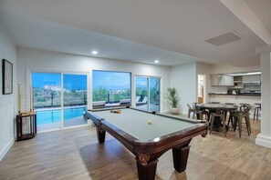 Spielezimmer