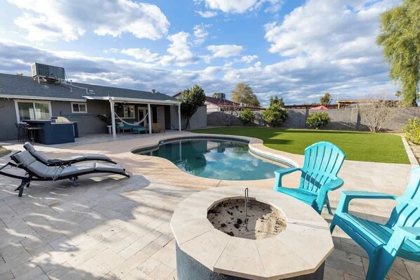 Pool - Chandler Oasis (Chandler)