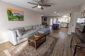 TV - Private Heated Pool Home with Outdoor BBQ Area (Chandler)