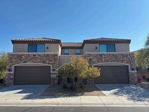 Exterior - Private Patio & Grill, 10 minutes to Old Town (Scottsdale)