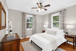3 Schlafzimmer, Bügeleisen/Bügelbrett, kostenloses WLAN, Bettwäsche
