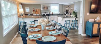 Lakefront Escape on Lake Blackshear - Private Dock & Stunning Views