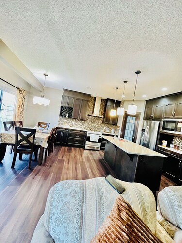 3 Bedroom 3 Beds Beautiful Single Family House