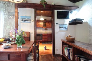 House, Garden View | Private kitchen