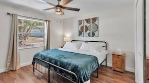 2 bedrooms, iron/ironing board, travel crib, free WiFi