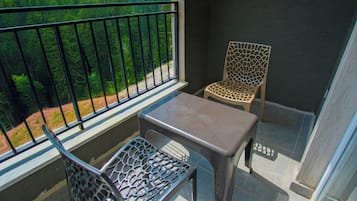Standard Double Room, Mountain View | Balcony view