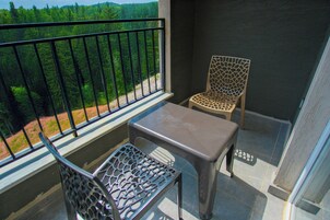 Standard Double Room, Mountain View | Balcony view