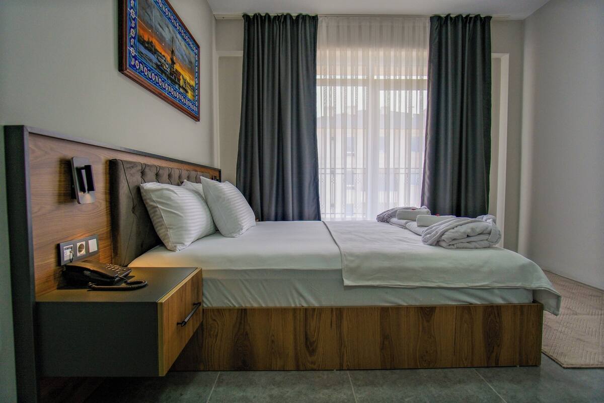 Minibar, desk, free cots/infant beds, free rollaway beds