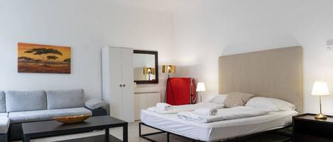 3 bedrooms, WiFi, bed sheets