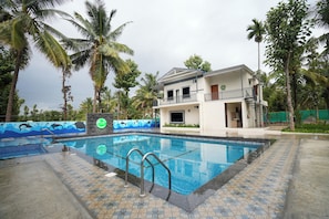 Fachada da propriedade