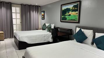 1 habitación, tabla de planchar con plancha, wifi y ropa de cama