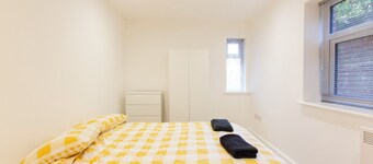 Bridge Road - Room 1a