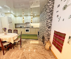 Microwave, oven, stovetop