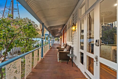 MoonRakers – Heritage Charm in Fremantle