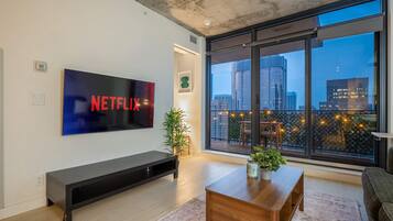 Televisión y oficina