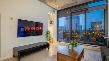 Televisión, oficina