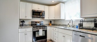 Pearl - A Phoenixville Retreat