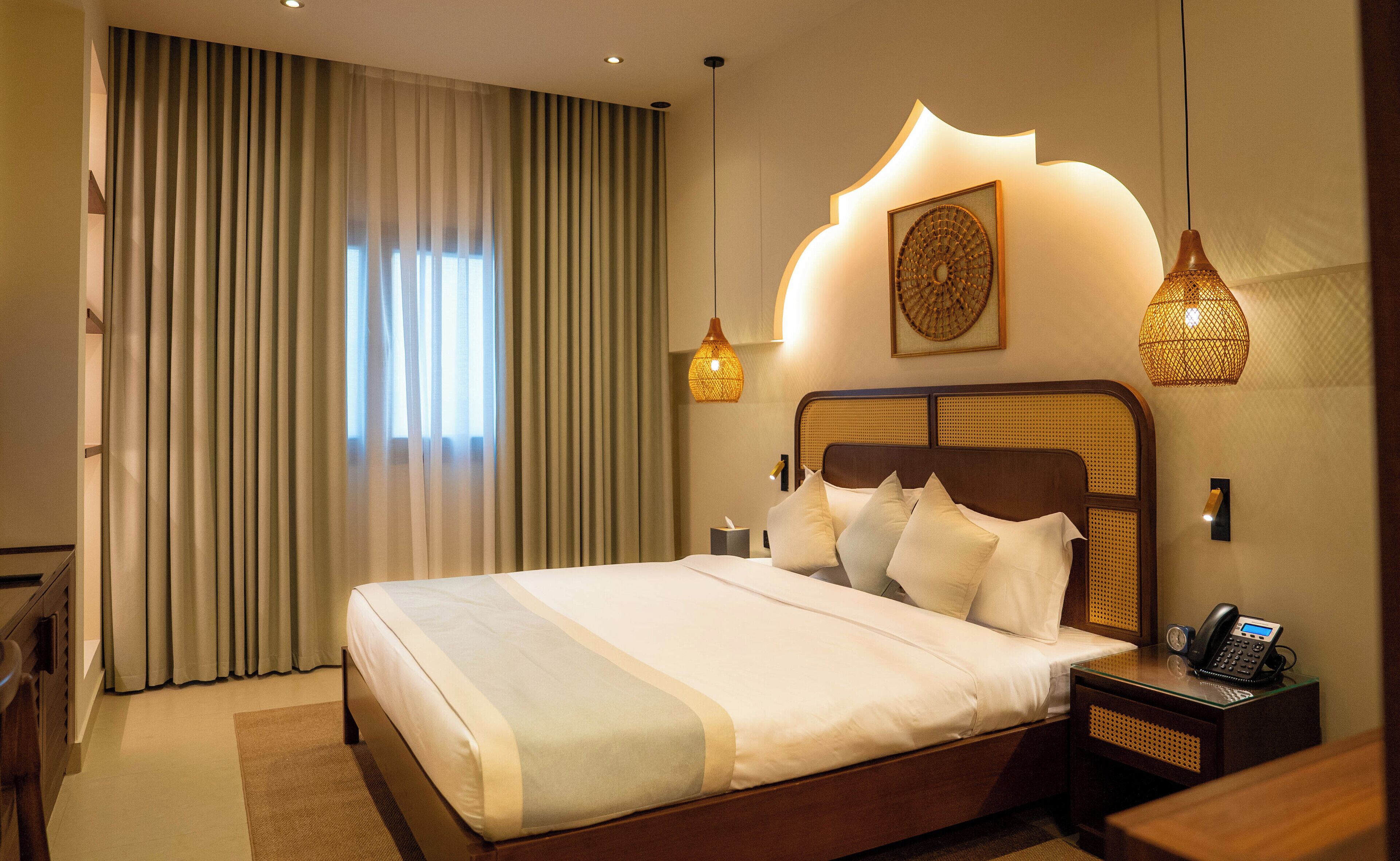 Superior Studio Suite, Balcony, Sea View | Living area