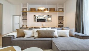 Smart TV, books
