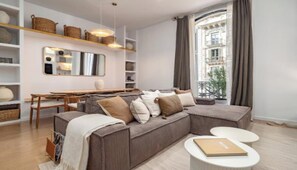 Smart TV y libros 