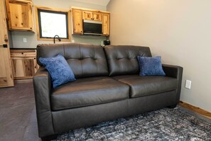 Smart TV, fireplace - Rock Point at Nature Shores (Pine City)