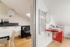 Interior - GuestHost - Darsena Bright Apartment Milan (Milan)