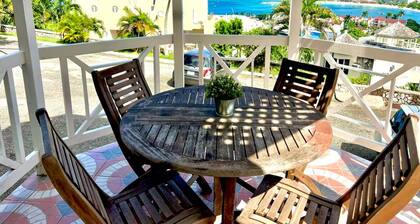 Relaxing Apartment with Ocean View