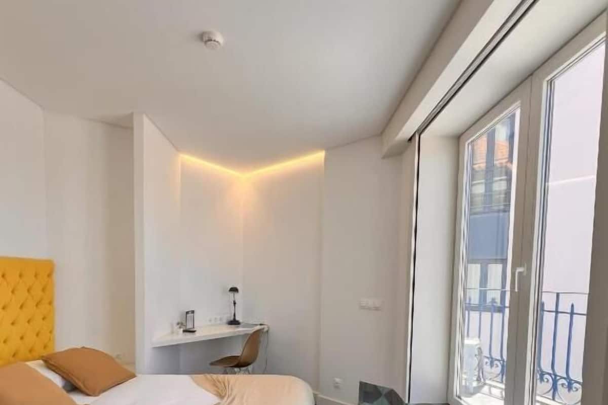 Habitació doble Deluxe | Caixa forta a l'habitació i escriptori