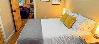 Junaluska Creek Cabin - Cozy 2-bedroom cabin in charming Andrews with AC