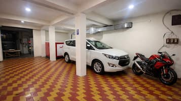 Aparcamiento sin asistencia gratuito