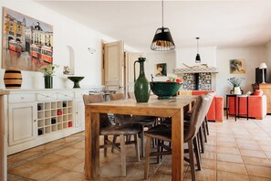 Dining - Perfect for a relaxing holiday in the Algarve. (Albufeira)