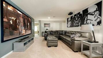 Télévision, cheminée