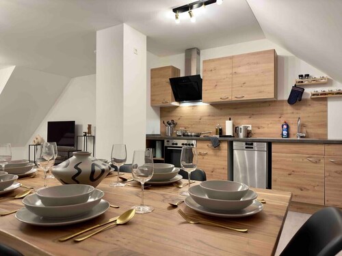 Modern apartment with kitchen & parking