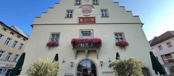 Beautiful flat with parking and kitchen for 4