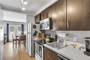 Private kitchen - Loft #208 (540 N 2nd St) (Fredericton)