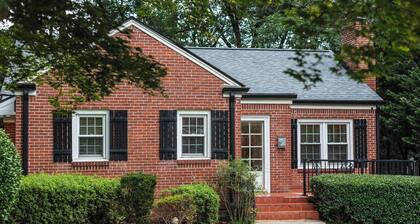 Charming 3-bedroom cottage in delightful Decatur with King bed