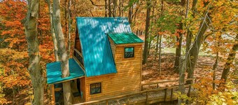 The Hocking Hills Treehouse