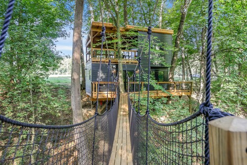 The Country Club Treehouse